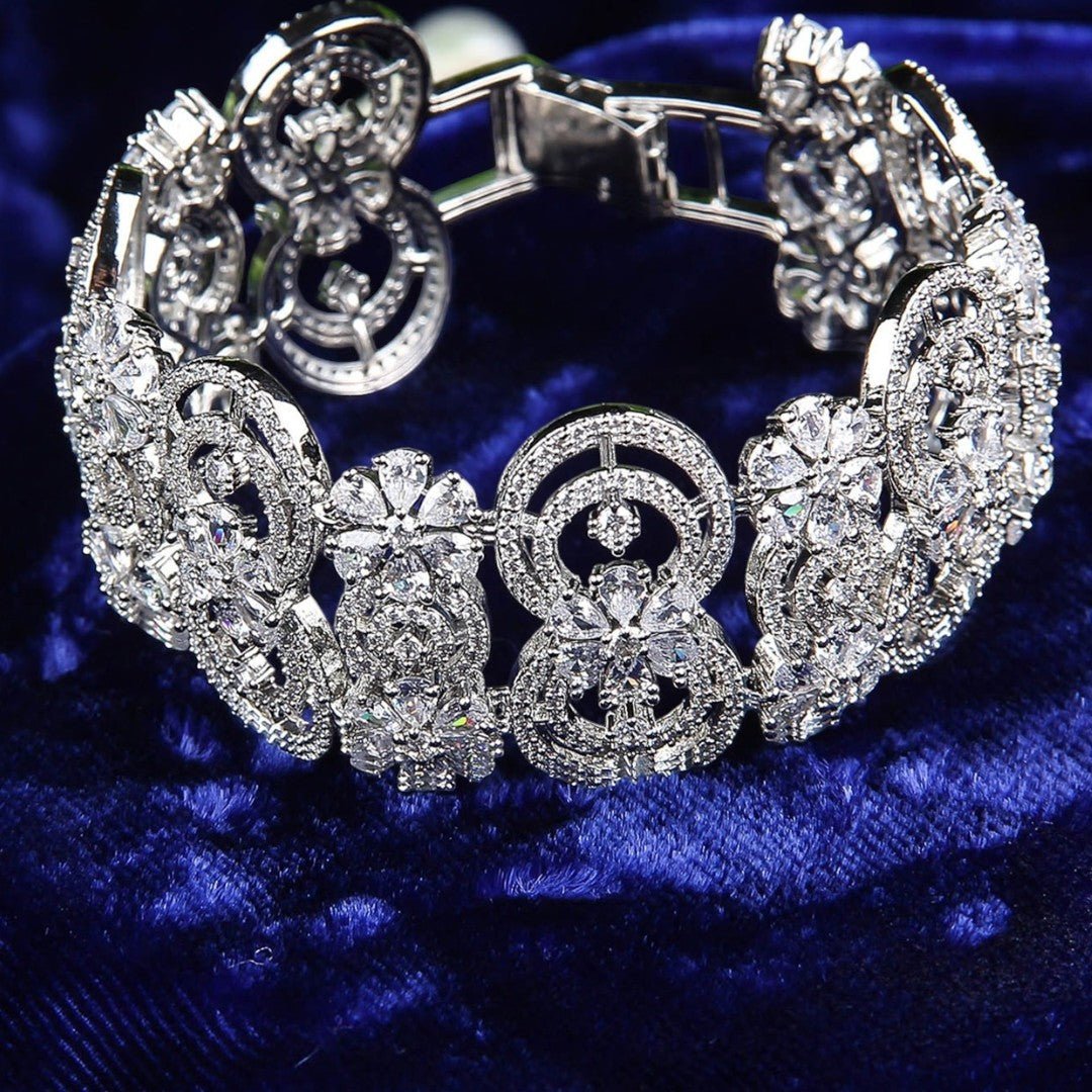 Exquisite Moissanite Floral Bracelet in Sterling Silver - Auraa Trends - Bracelet - Exquisite Moissanite Floral Bracelet