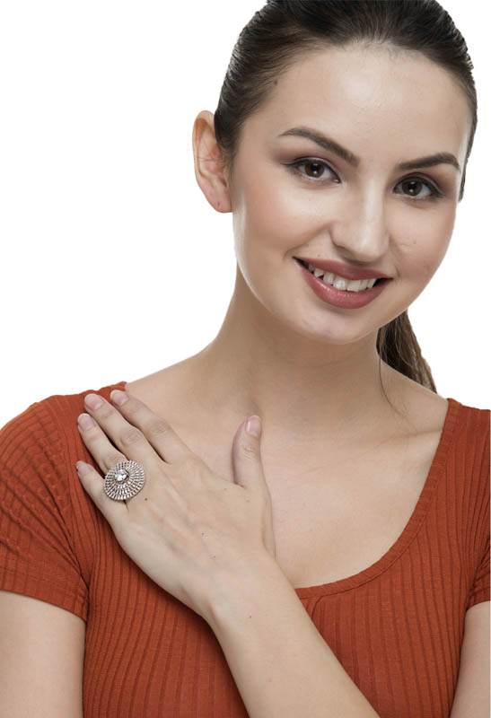 Exquisite Moissanite Statement Ring - Auraa Trends