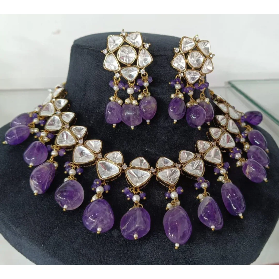 Elegant Kundan Choker Necklace Set with Amethyst Stones and Pearl Detailing - Auraa Trends