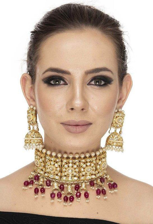 Glamorous Golden Pearl Kundan Choker Necklace Set - Auraa Trends