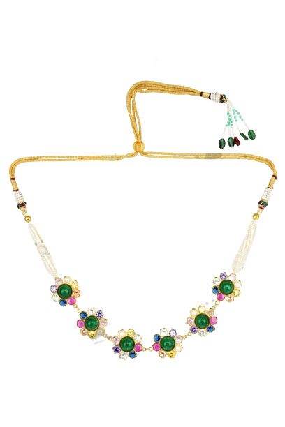 Glittering Gold Plated Kundan Necklace Set - Auraa Trends