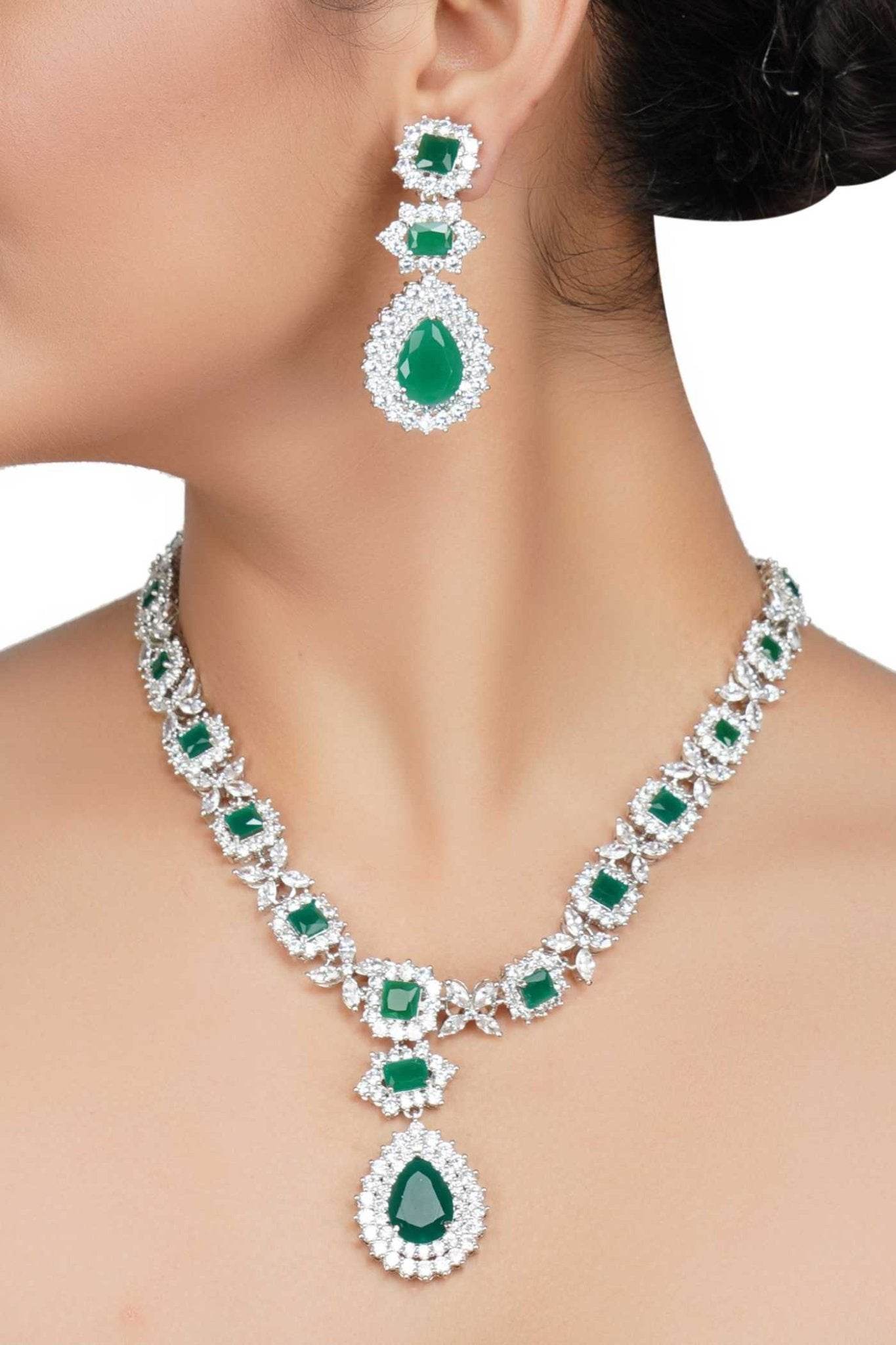 Glittering Rhodium Finish Diamante Necklace Set - Auraa Trends