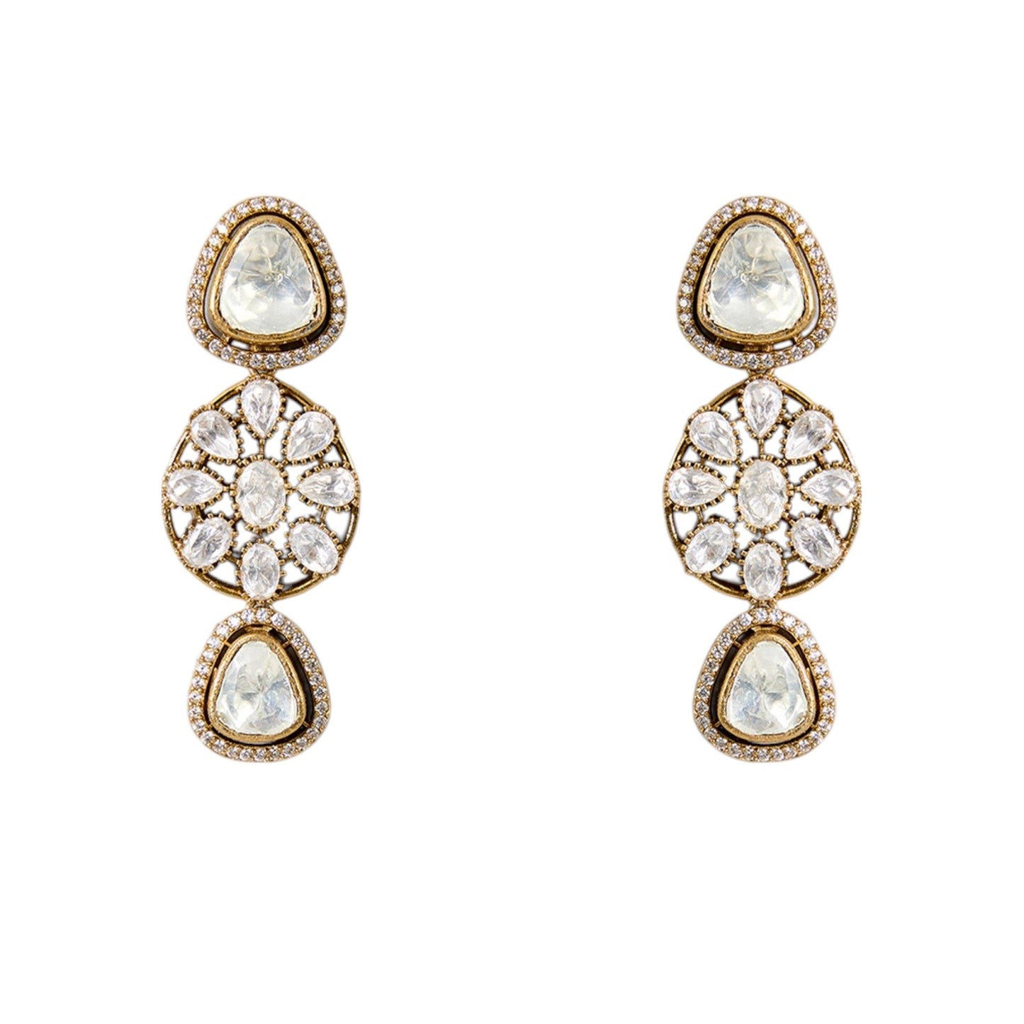 Gold Finish Floral Motif & Kundan Stone Choker Necklace Set - Auraa Trends - Necklace - - Auraa Trends - "Gold finish floral motif kundan choker necklace with earrings" "Traditional kundan choker set for weddings and festivals" "Gold choker necklace with floral design and matching earrings"