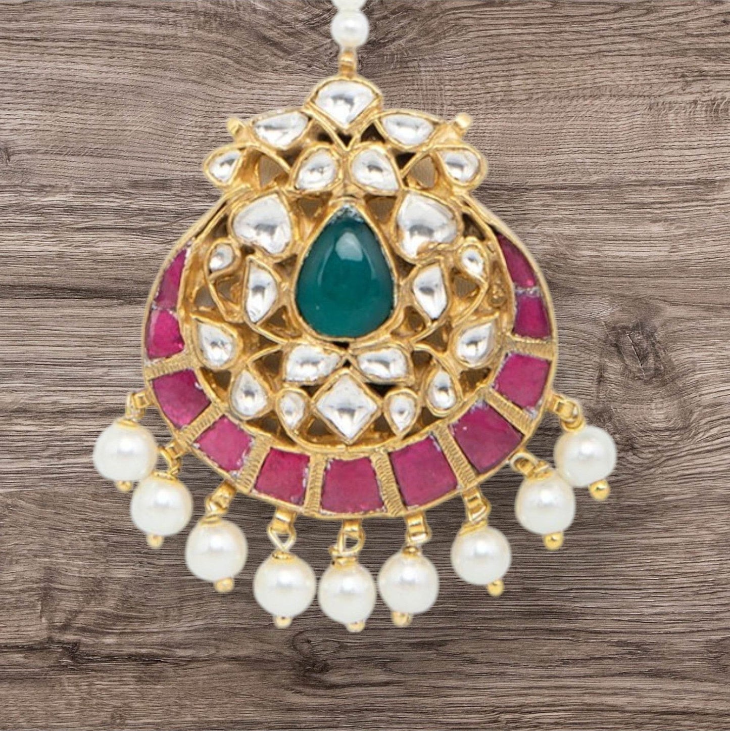 Gold Finish Kundan Maangtikka - Auraa Trends
