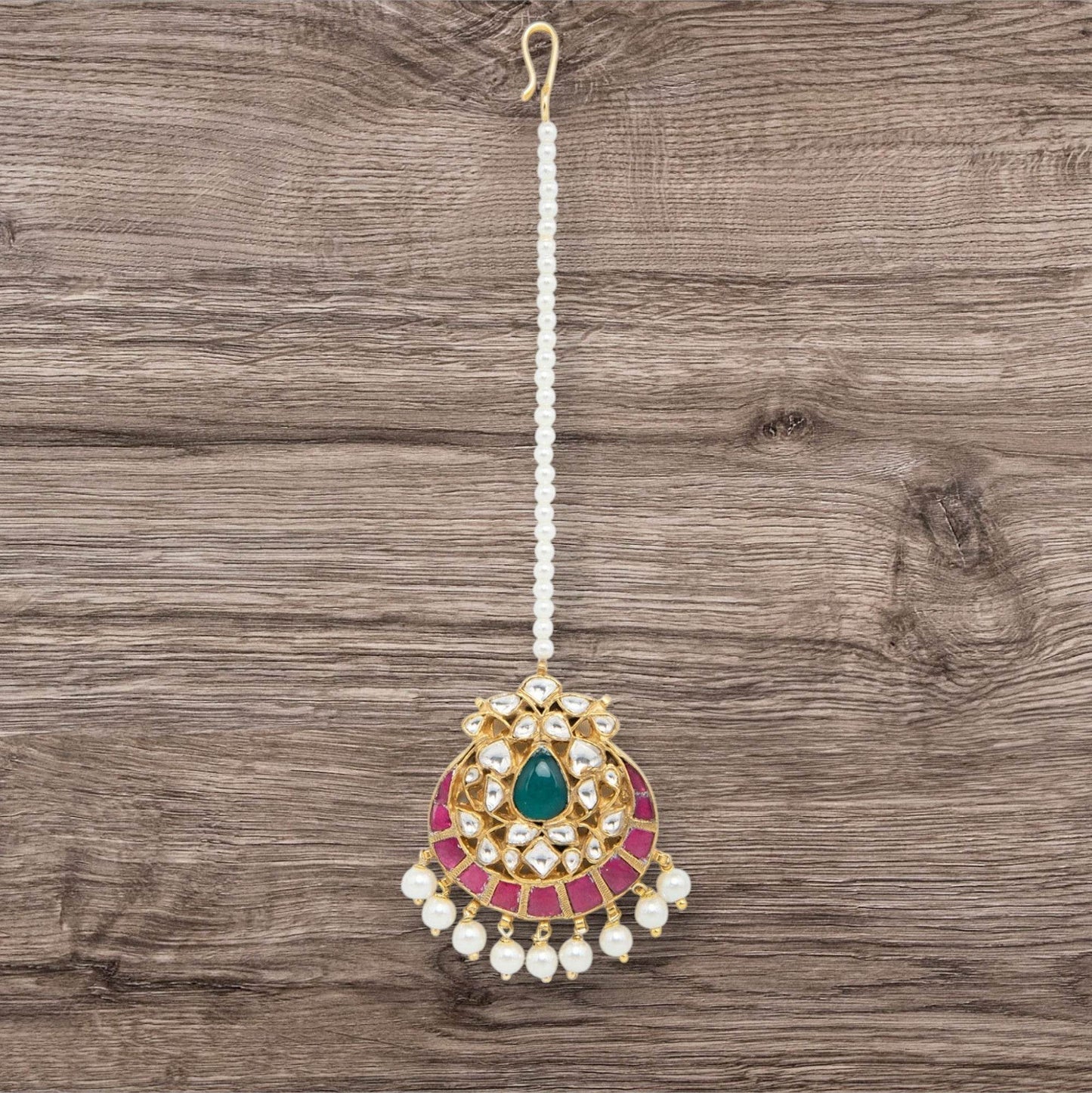 Gold Finish Kundan Maangtikka - Auraa Trends