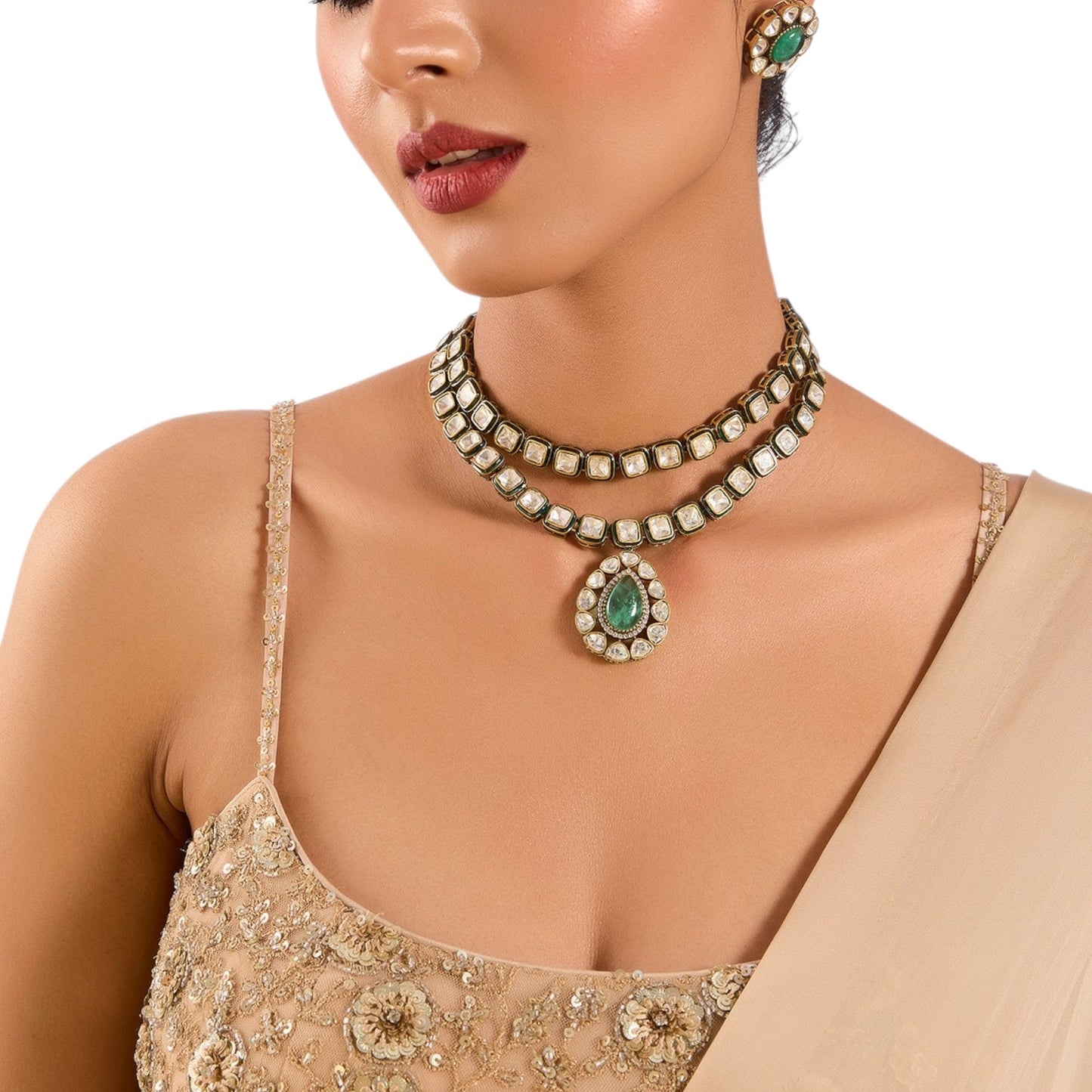 Gold Finish Kundan Polki Choker Necklace Set with Emerald Drop โ Indian Bridal Jewelry - Auraa Trends - Necklace - - Auraa Trends - Gold Finish Kundan Polki Choker Necklace with Emerald Drops Traditional Indian Bridal Necklace Set with Stud Earrings Wedding Jewelry Set โ Gold Choker with Emerald and Kundan Polki Festive Wear Kundan Choker Necklace for Women