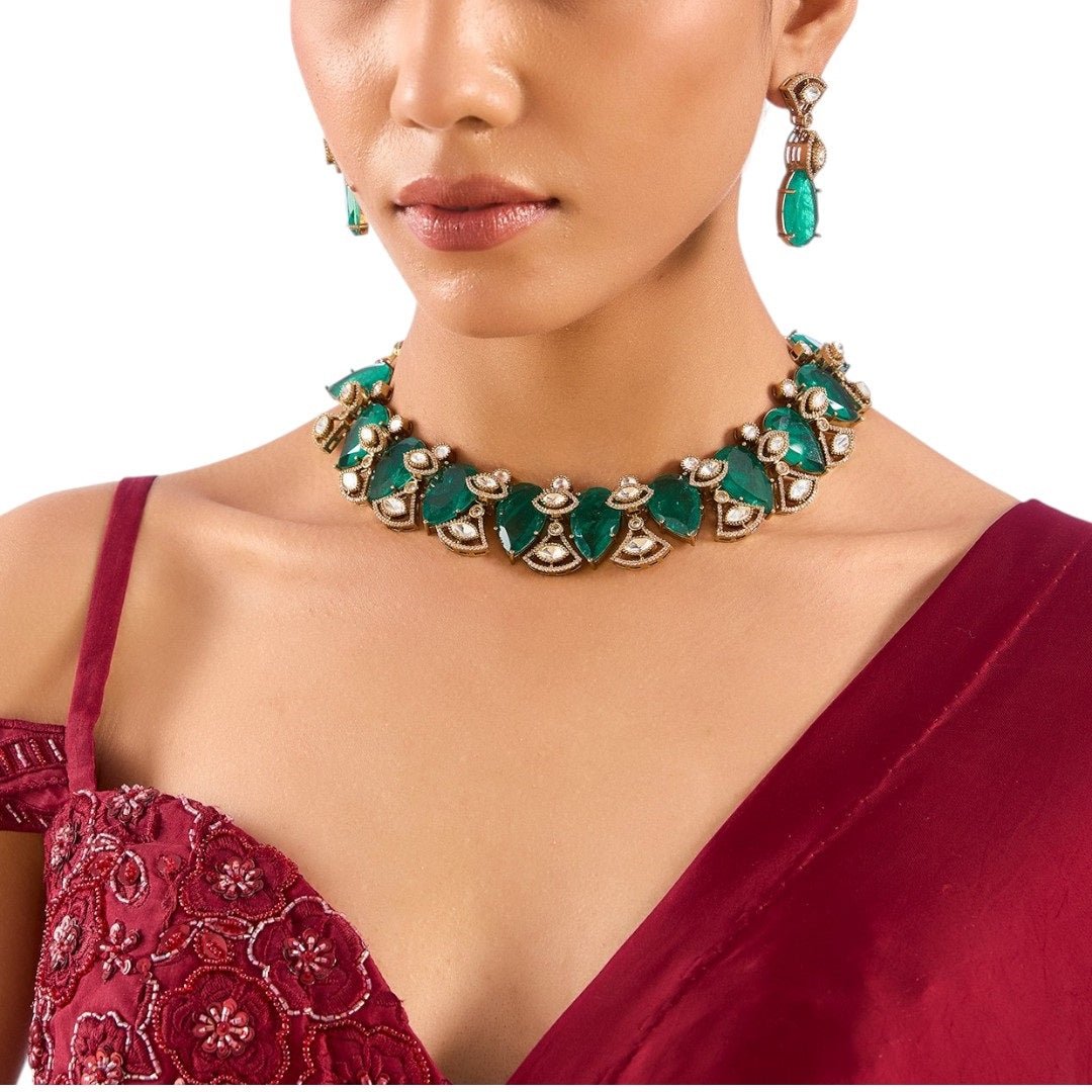 Gold Finish Kundan Polki & Deep Green Stone Choker Necklace Set - Auraa Trends - Necklace - - Auraa Trends - Gold Finish Kundan Polki & Deep Green Stone Choker Necklace Set