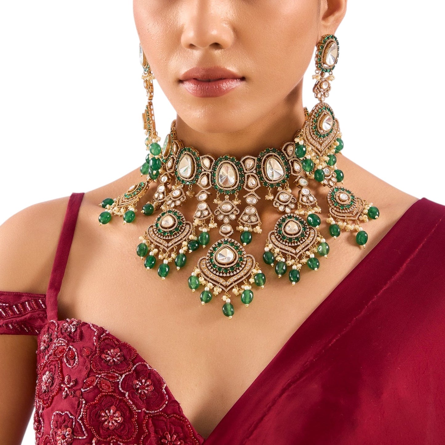 Gold Finish Kundan Polki & Emerald Green Drop Choker Necklace Set - Auraa Trends - Necklace - - Auraa Trends - Gold Finish Choker Necklace with Kundan Polki and Emerald Green Drops Traditional Kundan Polki Choker Set with Matching Earrings Bridal Emerald Drop Choker Necklace for Women Indian Ethnic Necklace Set with Polki Stones and Emerald Accents