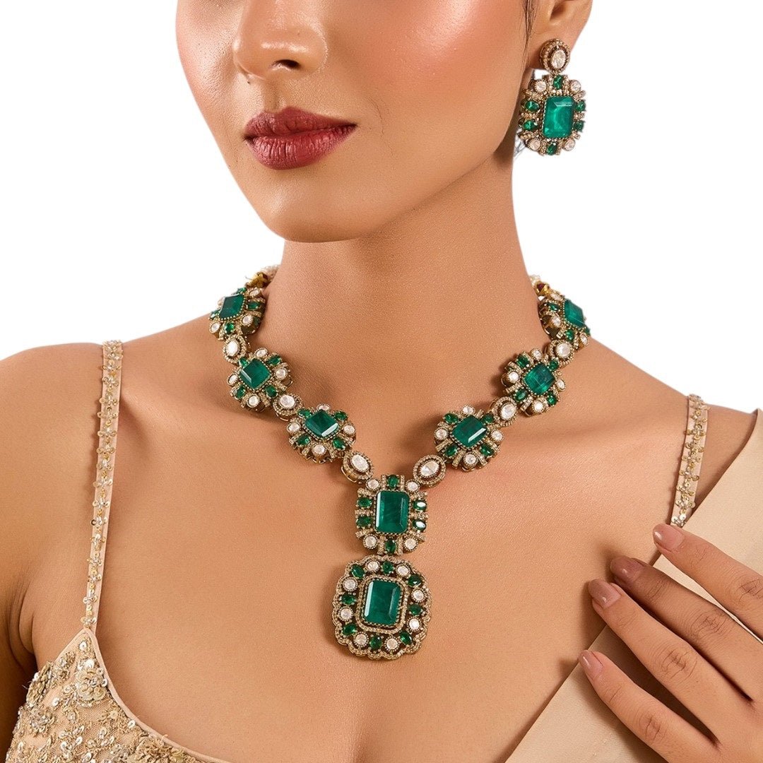 Gold Finish Kundan Polki & Emerald Stone Statement Necklace Set - Auraa Trends - Necklace - - Auraa Trends - Gold Finish Kundan Polki & Emerald Stone Statement Necklace Set
