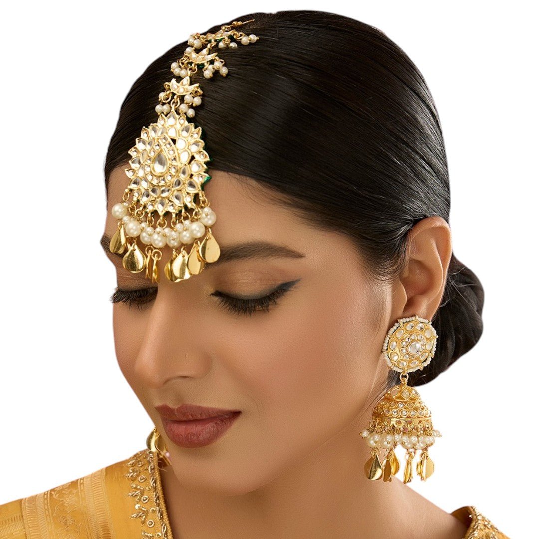 Gold Finish Kundan Polki & Pearl Beaded Dangler Earrings With Maangtikka - Auraa Trends - Maangtika - # - Auraa Trends - Gold Finish Kundan Polki & Pearl Beaded Dangler Earrings With Maangtikka