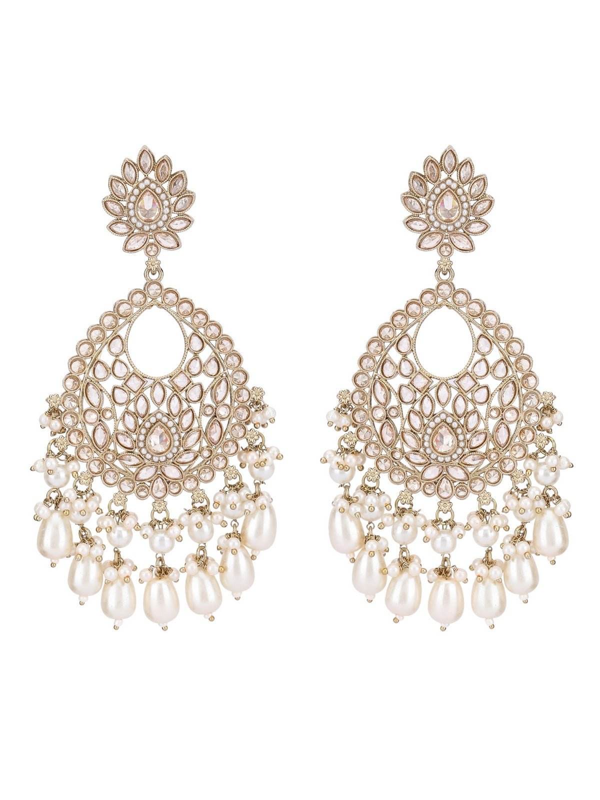 Gold-Plated Kundan Chandbaali and Maangtikka set - Auraa Trends
