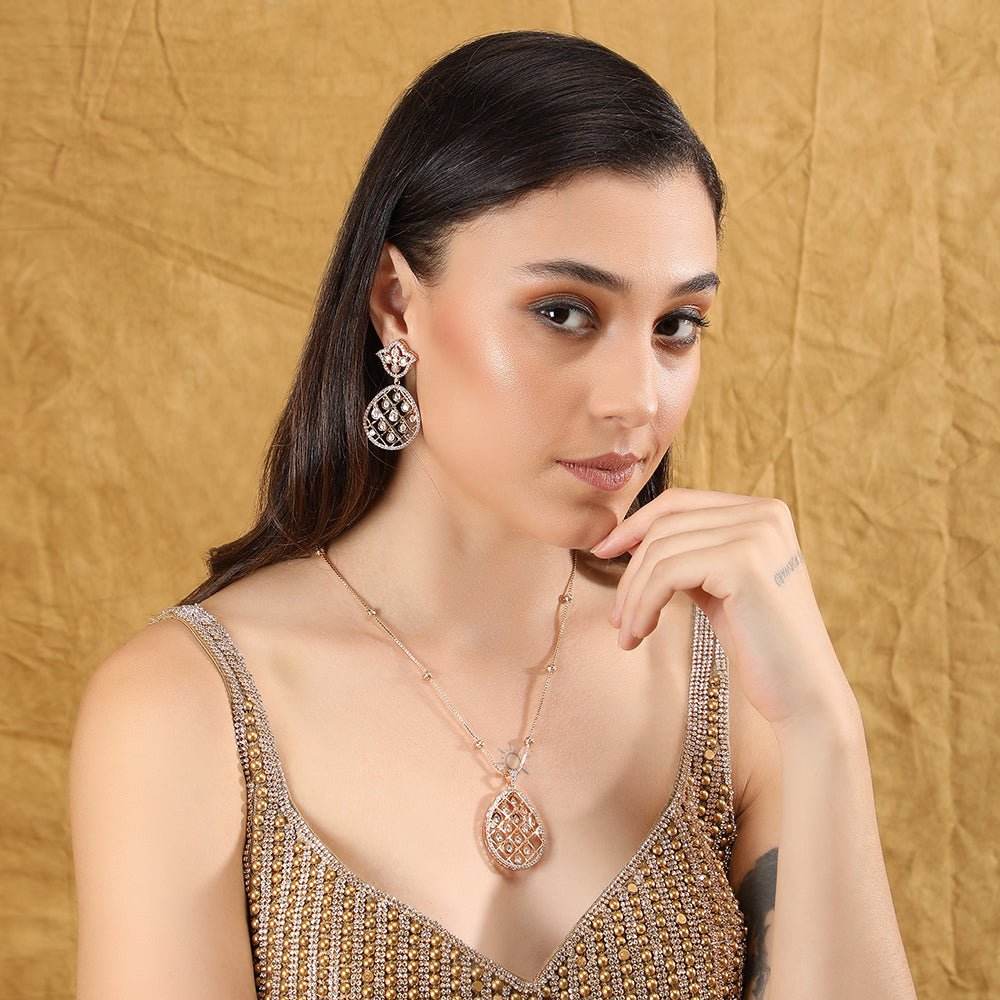 Gold Plated Kundan Pendant Bridal Necklace Set - Auraa Trends