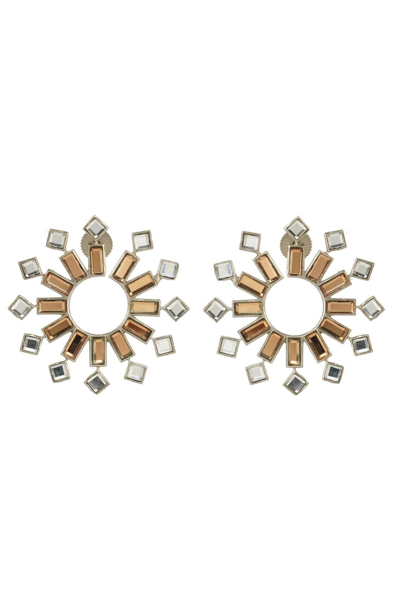 Gold Plated Kundan Stud Earrings - Elegant Radiance - Auraa Trends - Studs - # - Auraa Trends - Gold Plated Kundan Stud Earrings - Elegant Radiance