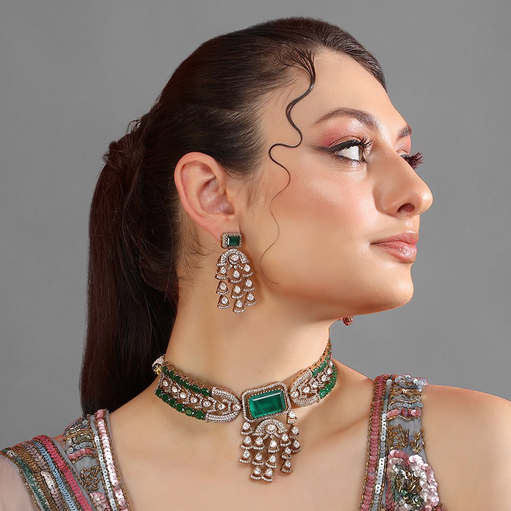 Gold - Plated Kundan - Studded & Beaded Jewellery Set - Auraa Trends - Necklace Set - Gold - Plated Kundan - Studded