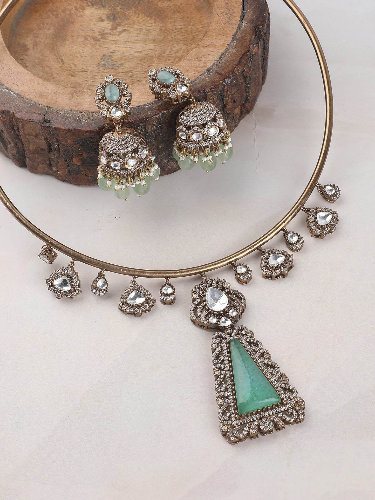 Gold-Toned & White Gold Plated Kundan-Polki Handcrafted Beaded Necklace Set For Girls - Auraa Trends