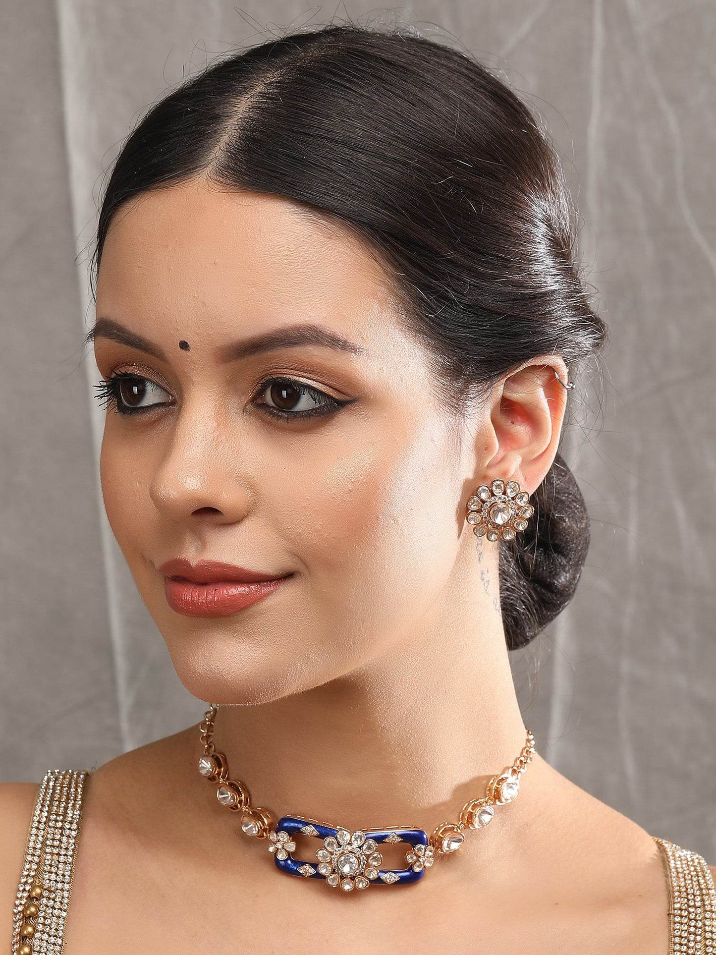 Gold-Toned & White Gold-Plated Moissanite Choker Set - Auraa Trends