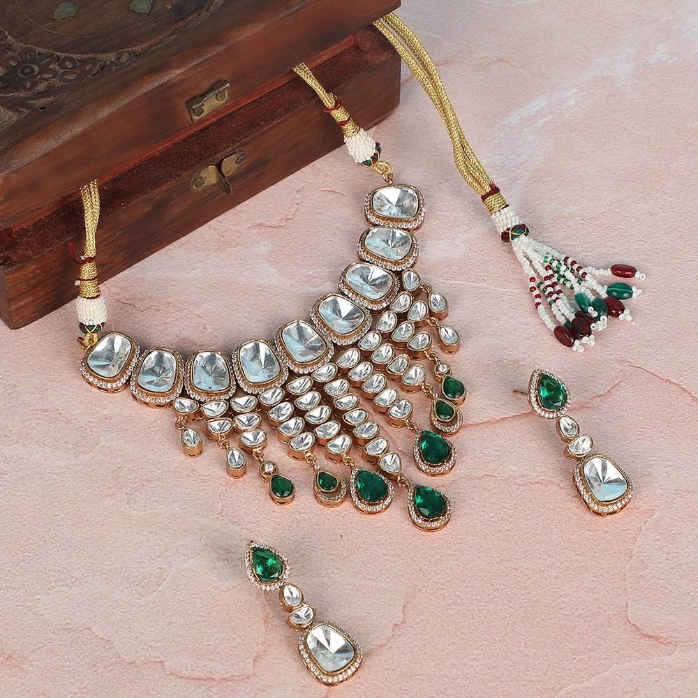 Grand Polki and Emerald Necklace Set with Earrings - Auraa Trends