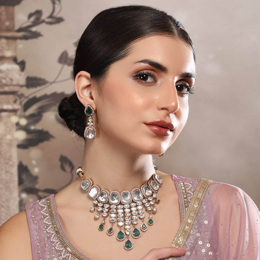 Grand Polki and Emerald Necklace Set with Earrings - Auraa Trends