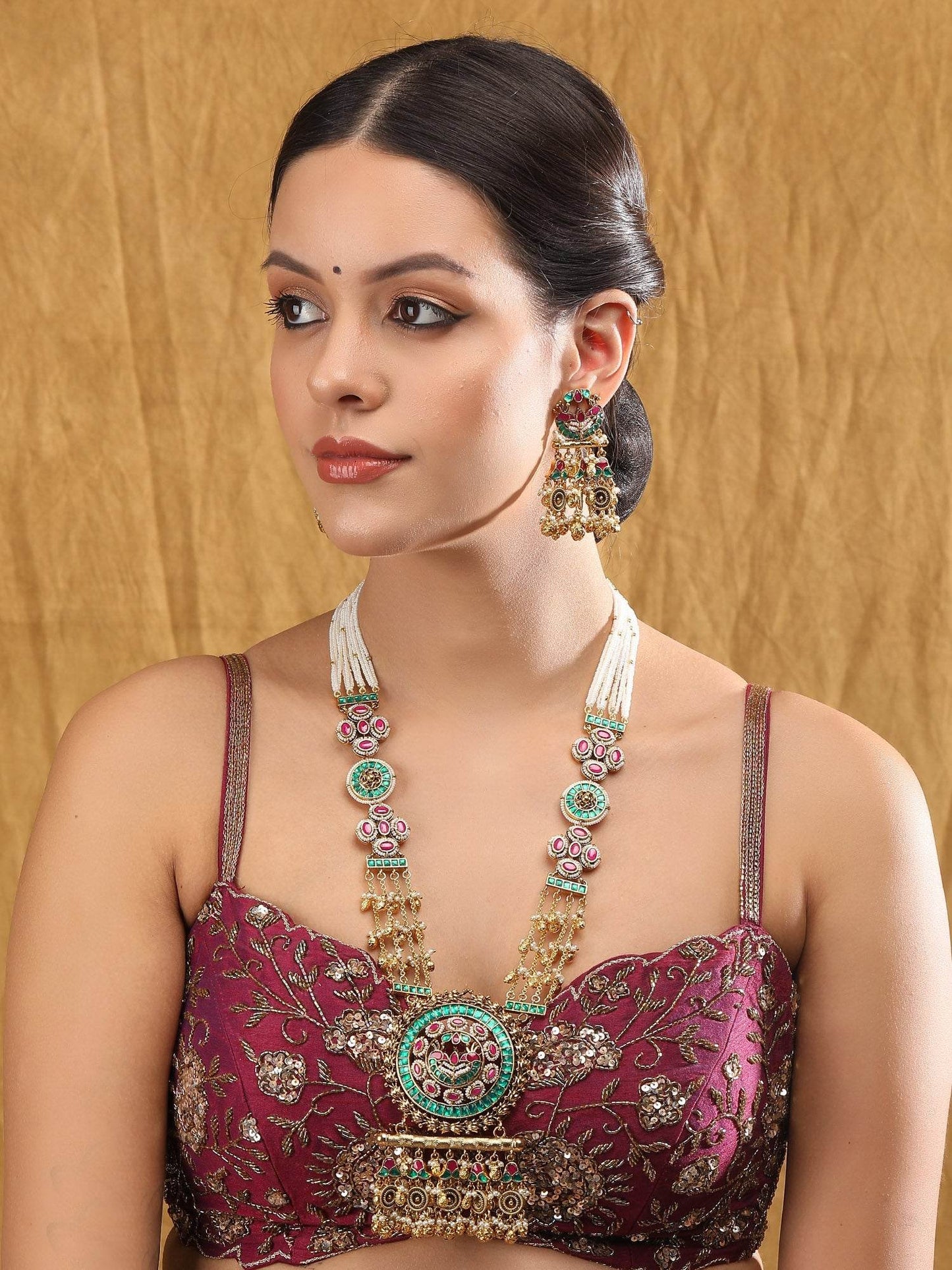 Green Kundan Beaded Rani Haar Necklace Set with Matching Earrings - Auraa Trends