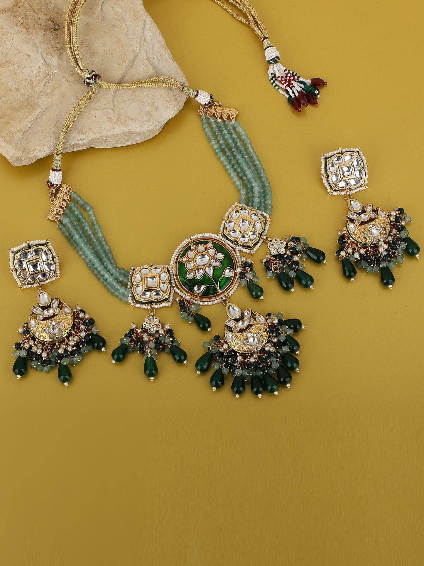 Green Kundan Statement Necklace Set - Auraa Trends