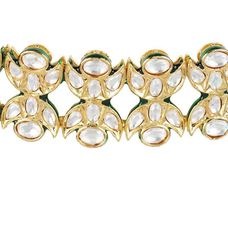 Kundan Choker Set Plated in 22KT Gold with Stud Earrings - Auraa Trends