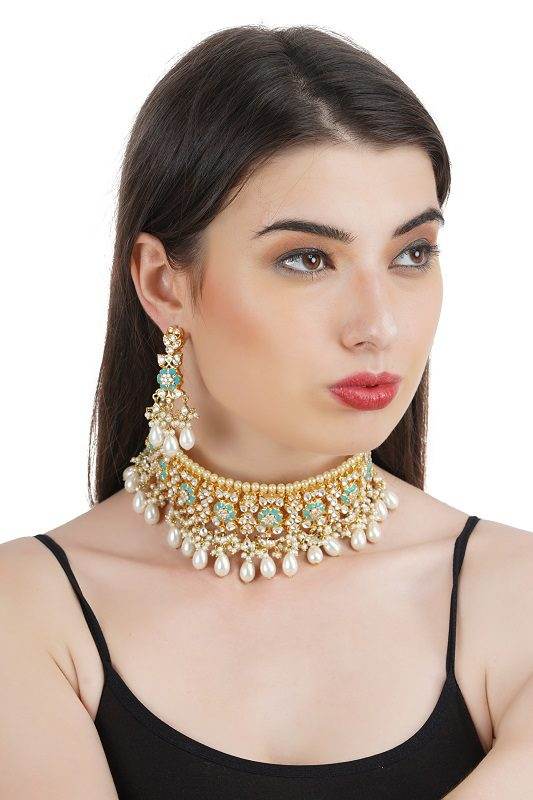 Kundan Gold-Plated Choker Necklace Set with Earrings - Auraa Trends