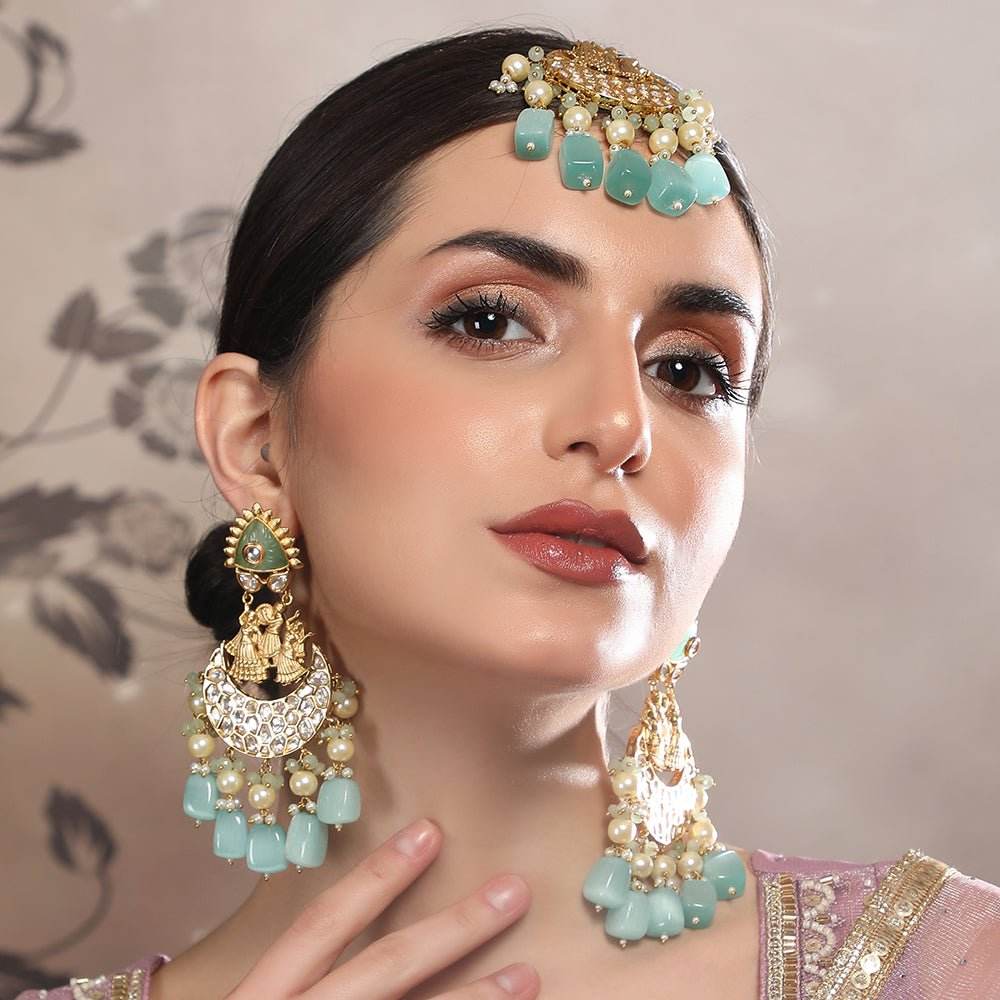 Kundan Maang Tikka and Chandbali Earrings - Auraa Trends