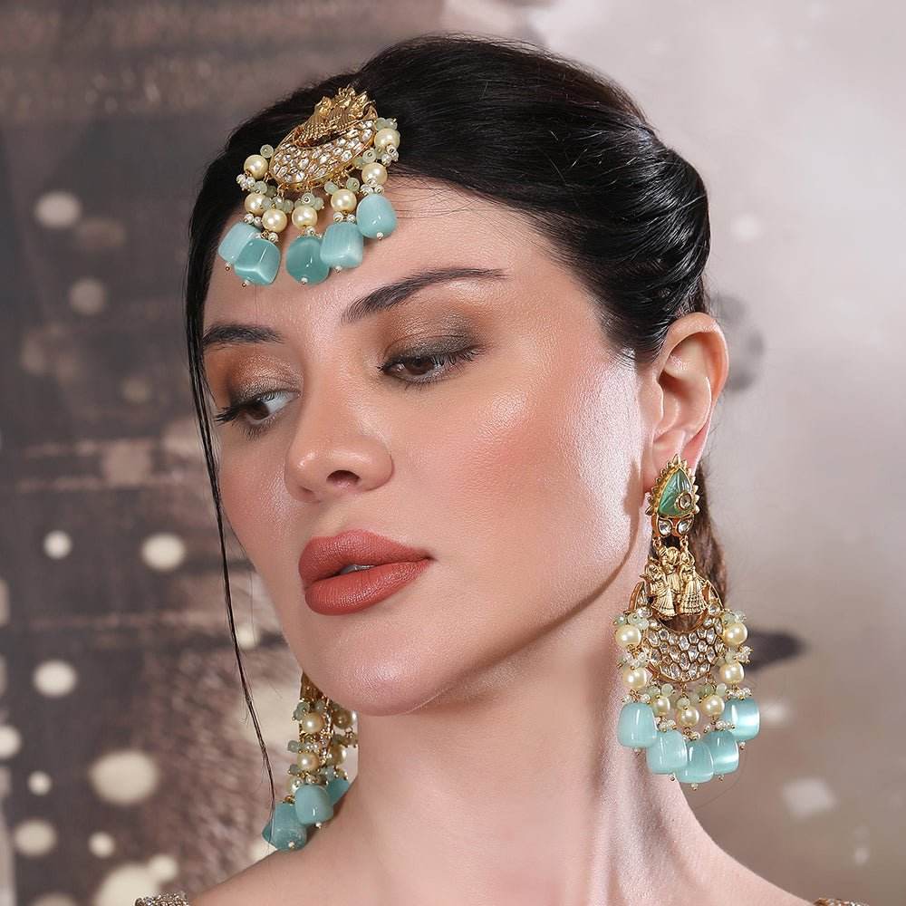 Kundan Maang Tikka and Chandbali Earrings - Auraa Trends