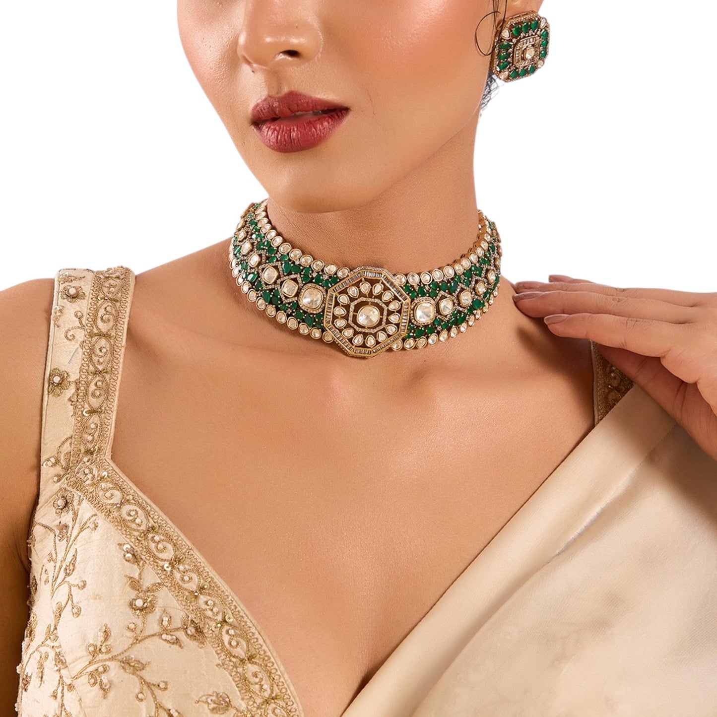 Kundan Polki Choker Necklace Set with Green Stones β Gold Finish Bridal & Festive Jewelry - Auraa Trends - Necklace - - Auraa Trends - Gold finish choker necklace with kundan polki, green stones, and pearls Traditional Indian choker necklace set with matching stud earrings Bridal kundan polki choker with green gemstones and pearls Ethnic gold plated necklace with kundan, pearl, and green stone detailing