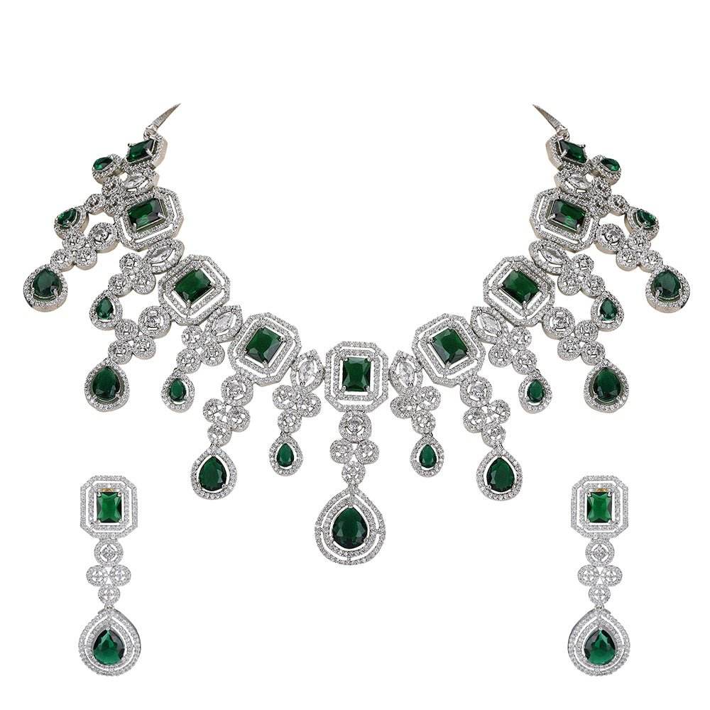 Luxurious Emerald and Diamond-Studded Silver Necklace Set - Auraa Trends