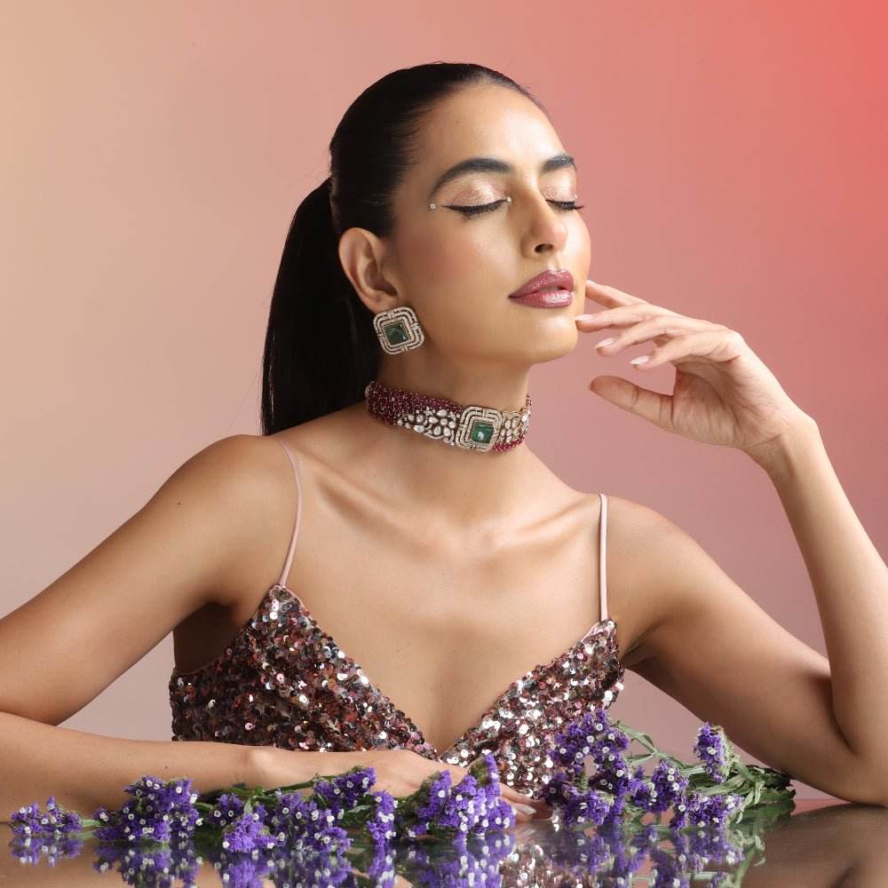 Luxury Emerald and Pearl Choker Set with Complementary Statement Earrings – Designer Women's Jewelry Set - Auraa Trends