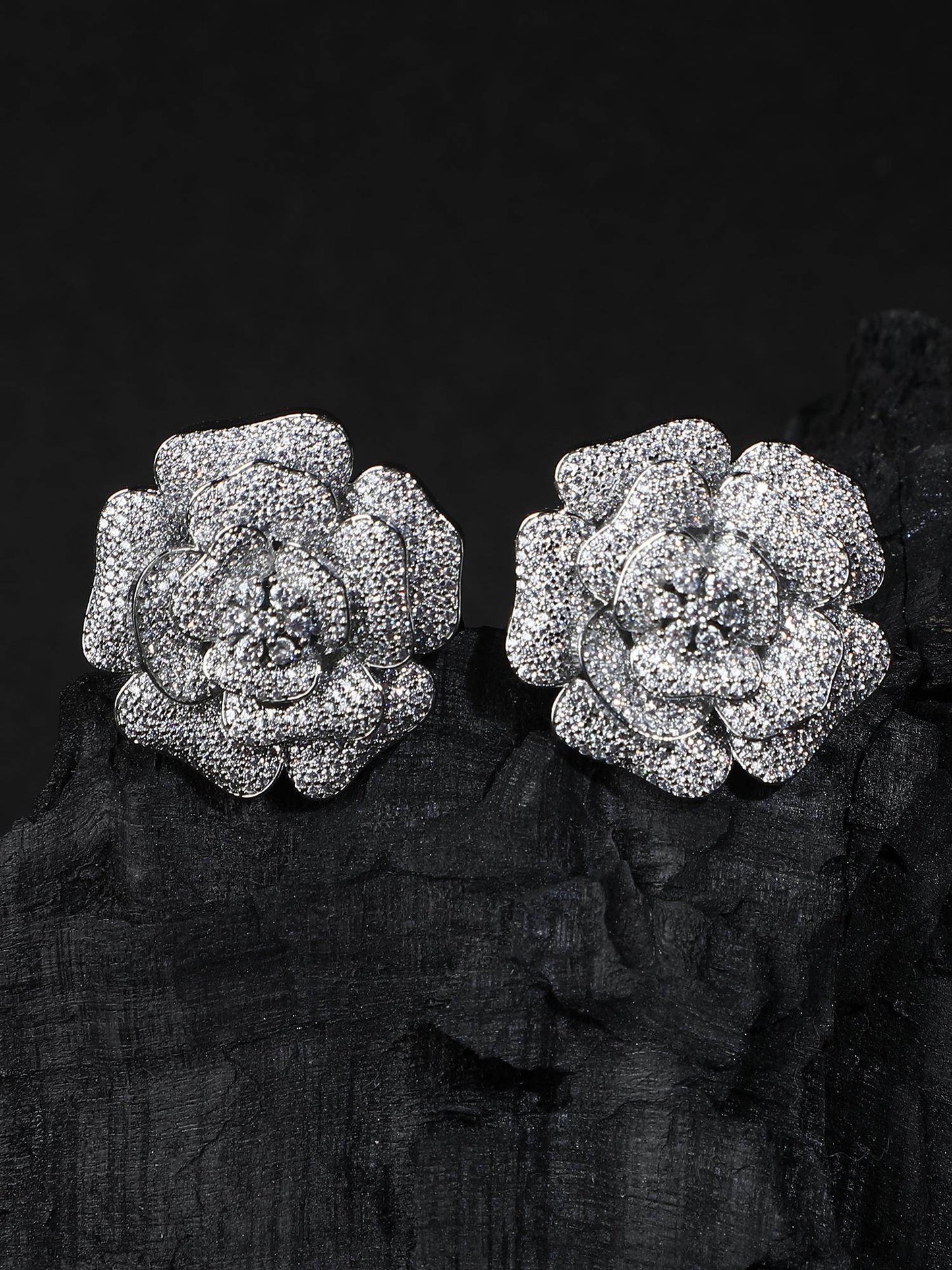 Moissanite Floral Stud Earrings - Auraa Trends