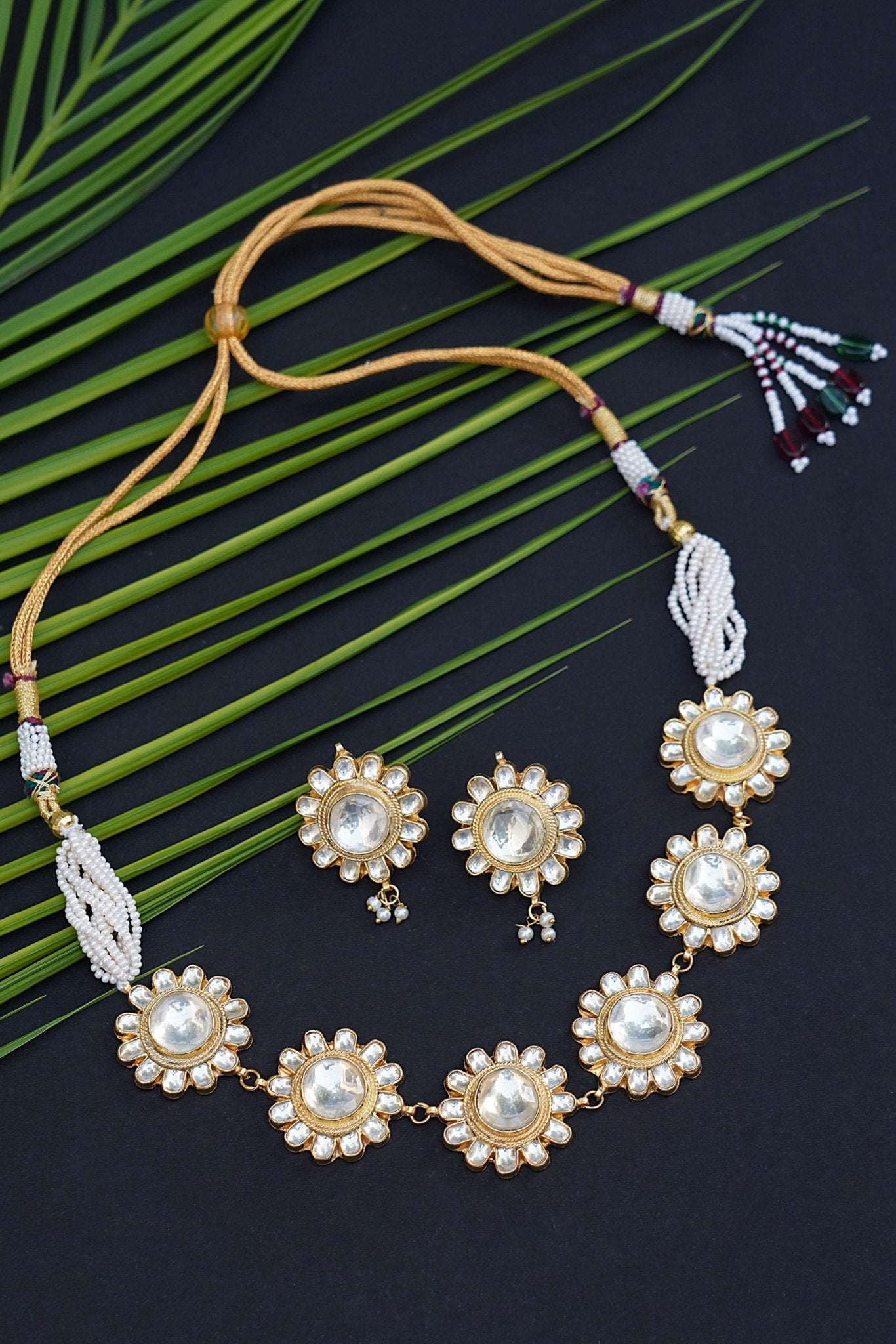 Noble Gold Plated Kundan Necklace Set - Auraa Trends - Necklaces - # - Auraa Trends - Noble Gold Plated Kundan Necklace Set