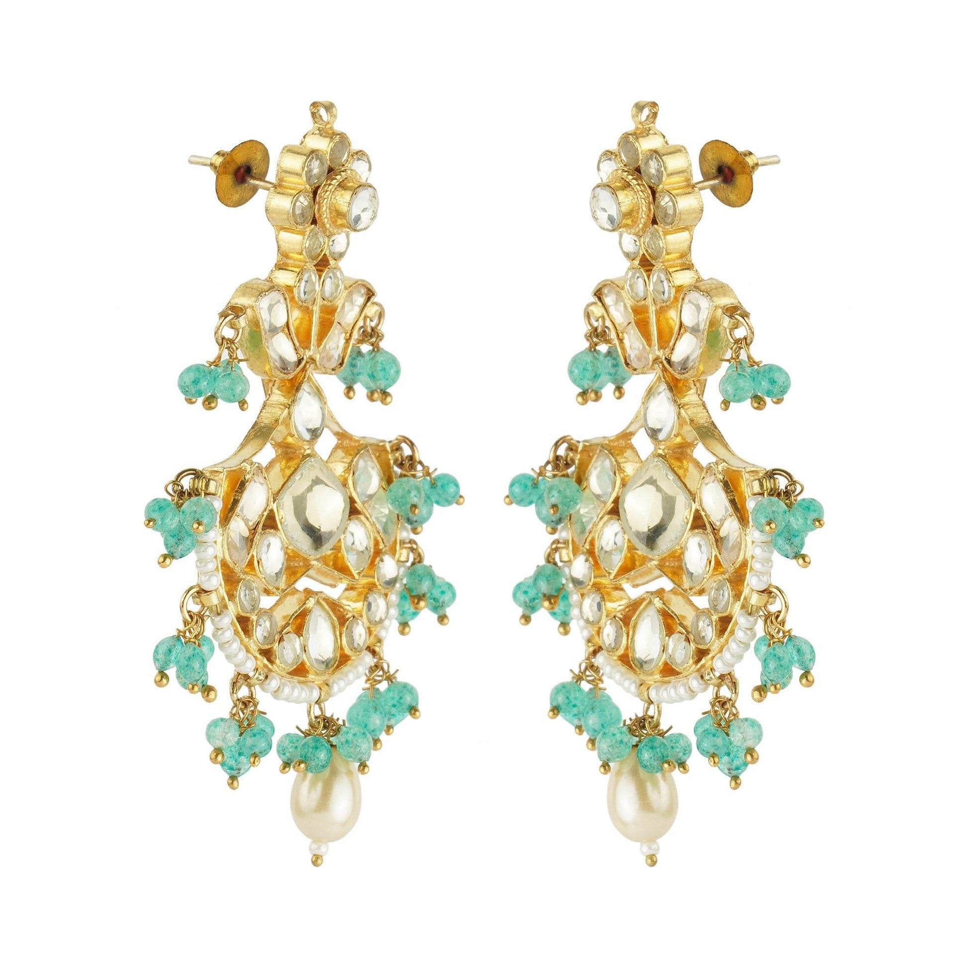 Noble Kundan Necklace Set with Green Embelishments - Auraa Trends