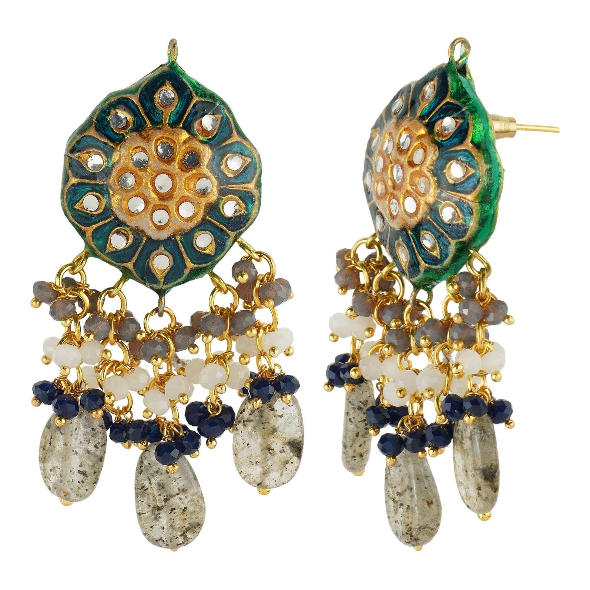 Noble Kundan Necklace Set with Grey and Green Semi Precious Stone - Auraa Trends