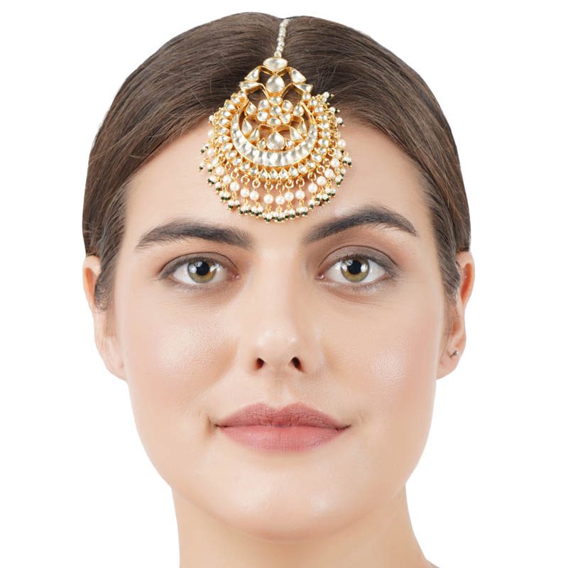 Pristine Gold - Plated Kundan & Pearl Maangtikka - Auraa Trends - Maangtika Elevate Your Style for Kundan Maangtika, Shop Now