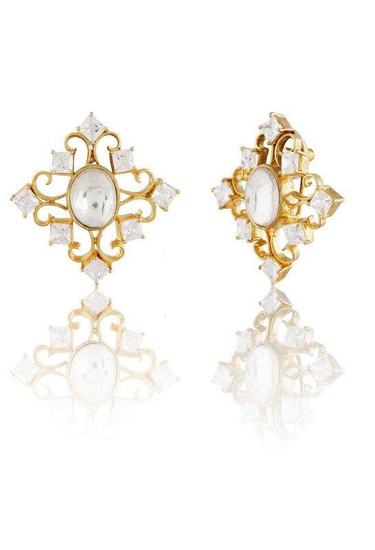 Pristine Gold-Plated Stud Earrings with Pearl - Auraa Trends