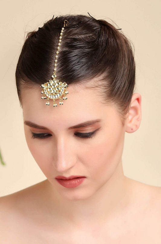 Queenly Gold Plated Kundan Maangtikka - Auraa Trends