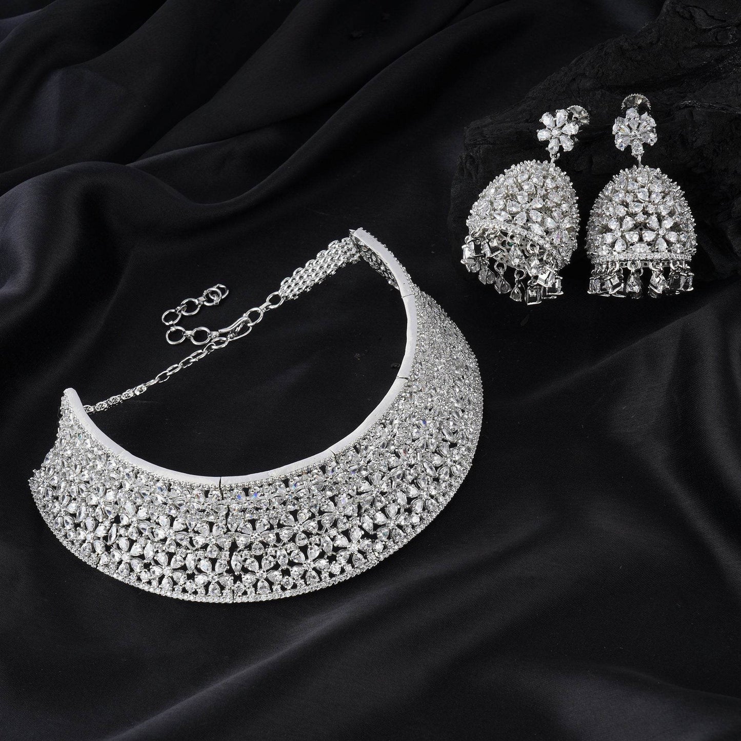Radiant Choker Set for Women - Auraa Trends