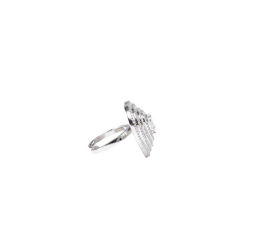 Radiant Heart Ring - Auraa Trends