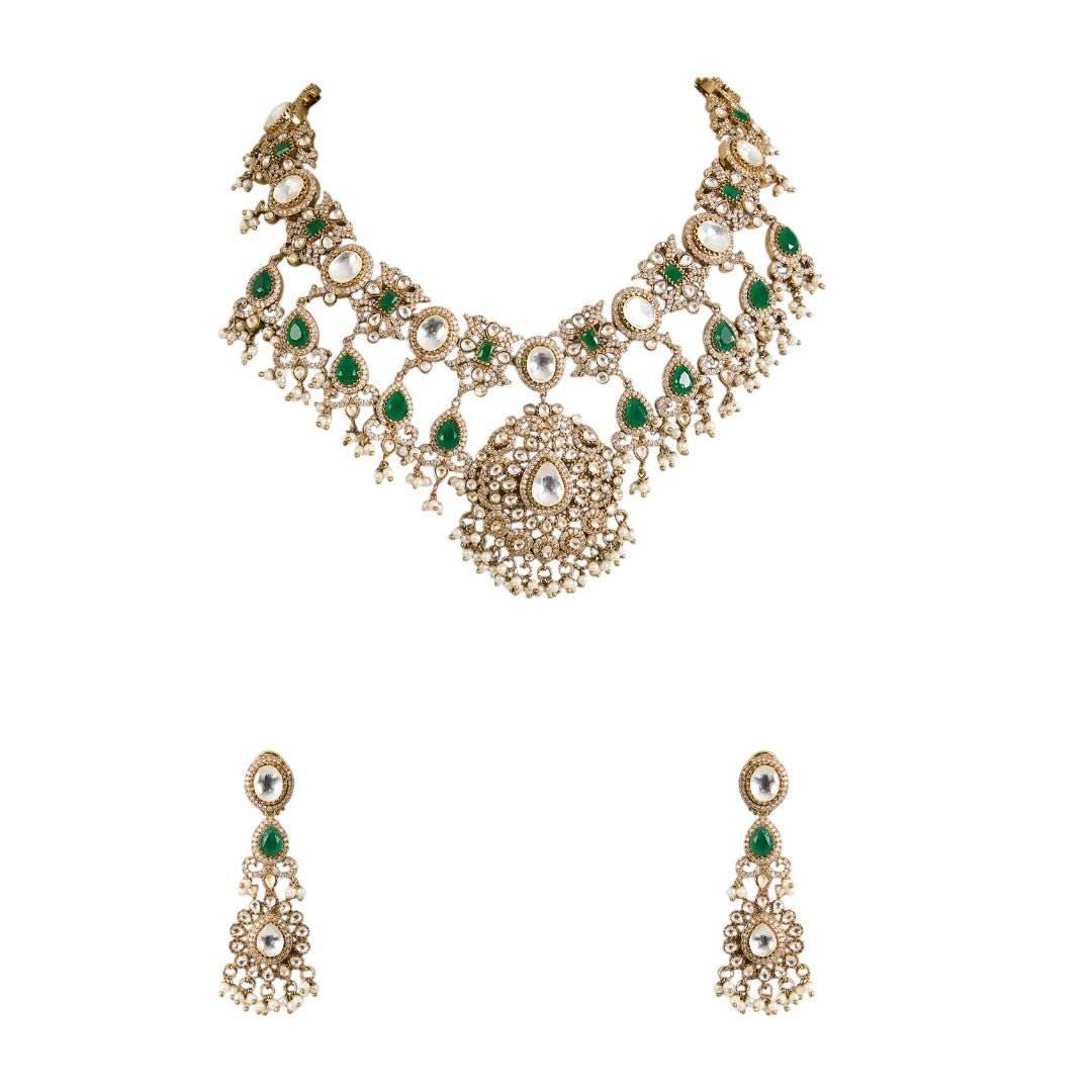Regal Kundan & Emerald Bridal Necklace Set with Earrings - Auraa Trends