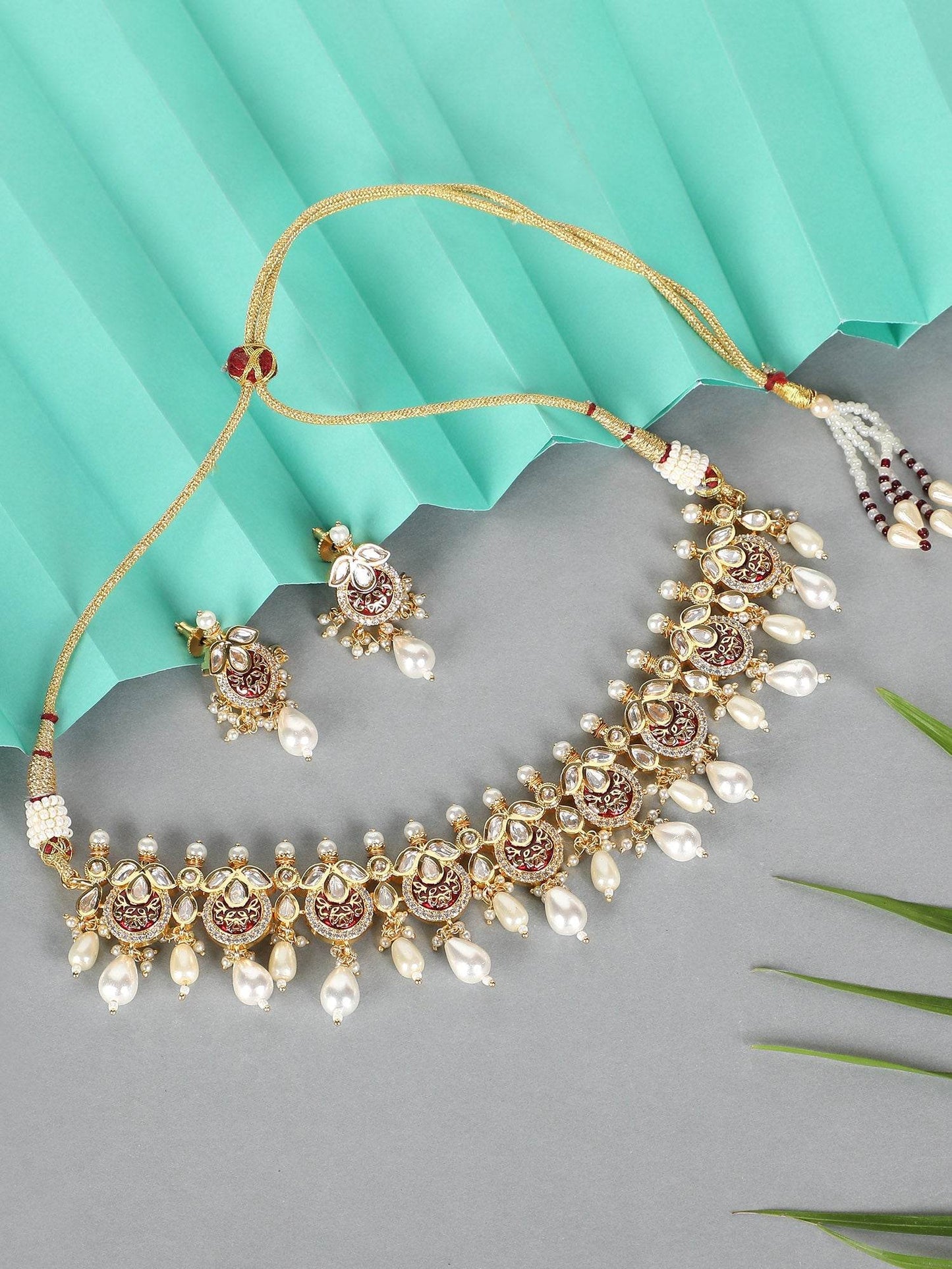 Regal Kundan Choker Set with Pearls and Earrings - Auraa Trends