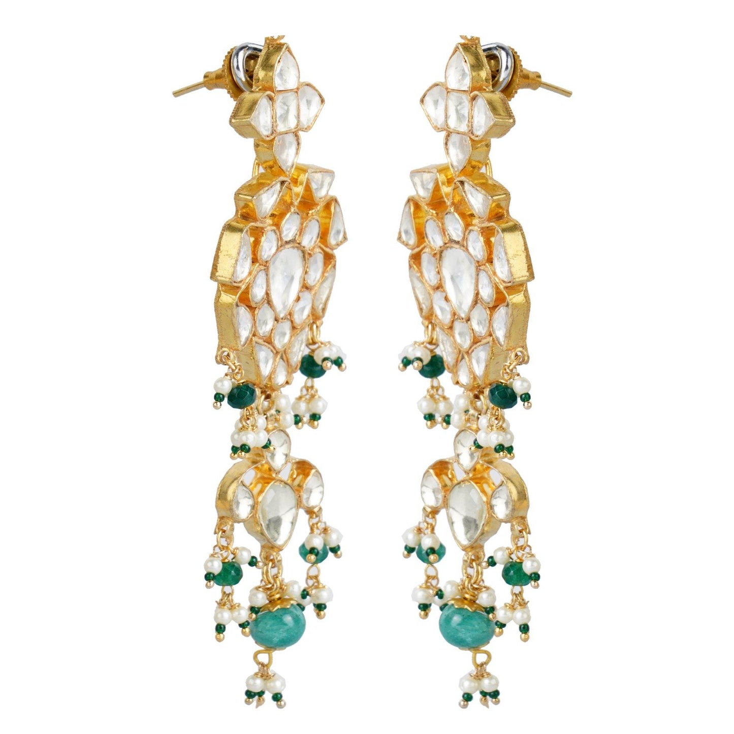 Resplendent Kundan Necklace Set with Emerald Accents - Auraa Trends