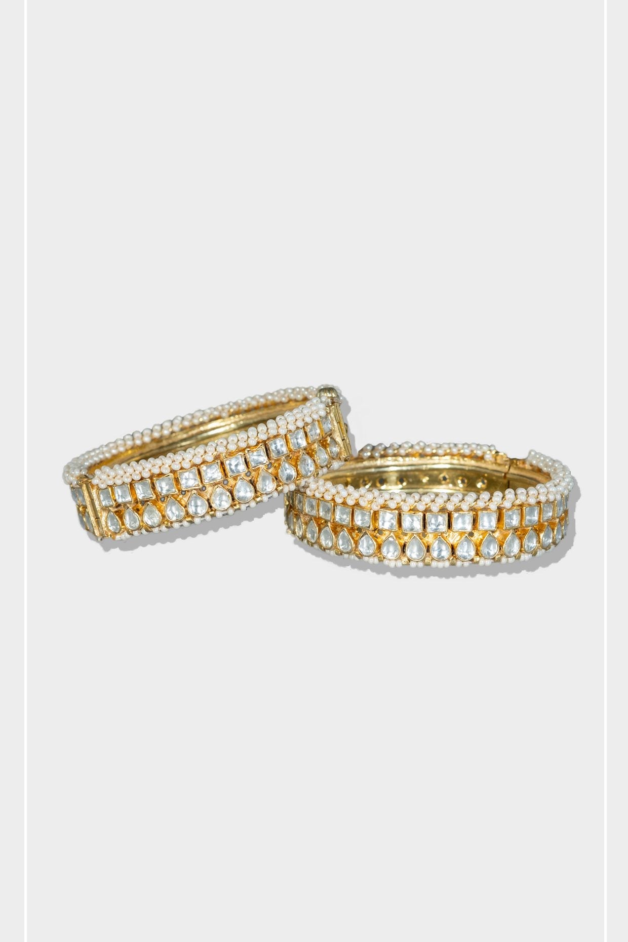 Royal Gold - Plated Kundan Bracelet Set - Auraa Trends - Bracelet - Auraa Trends - Royal Gold - Plated Kundan Bracelet Set