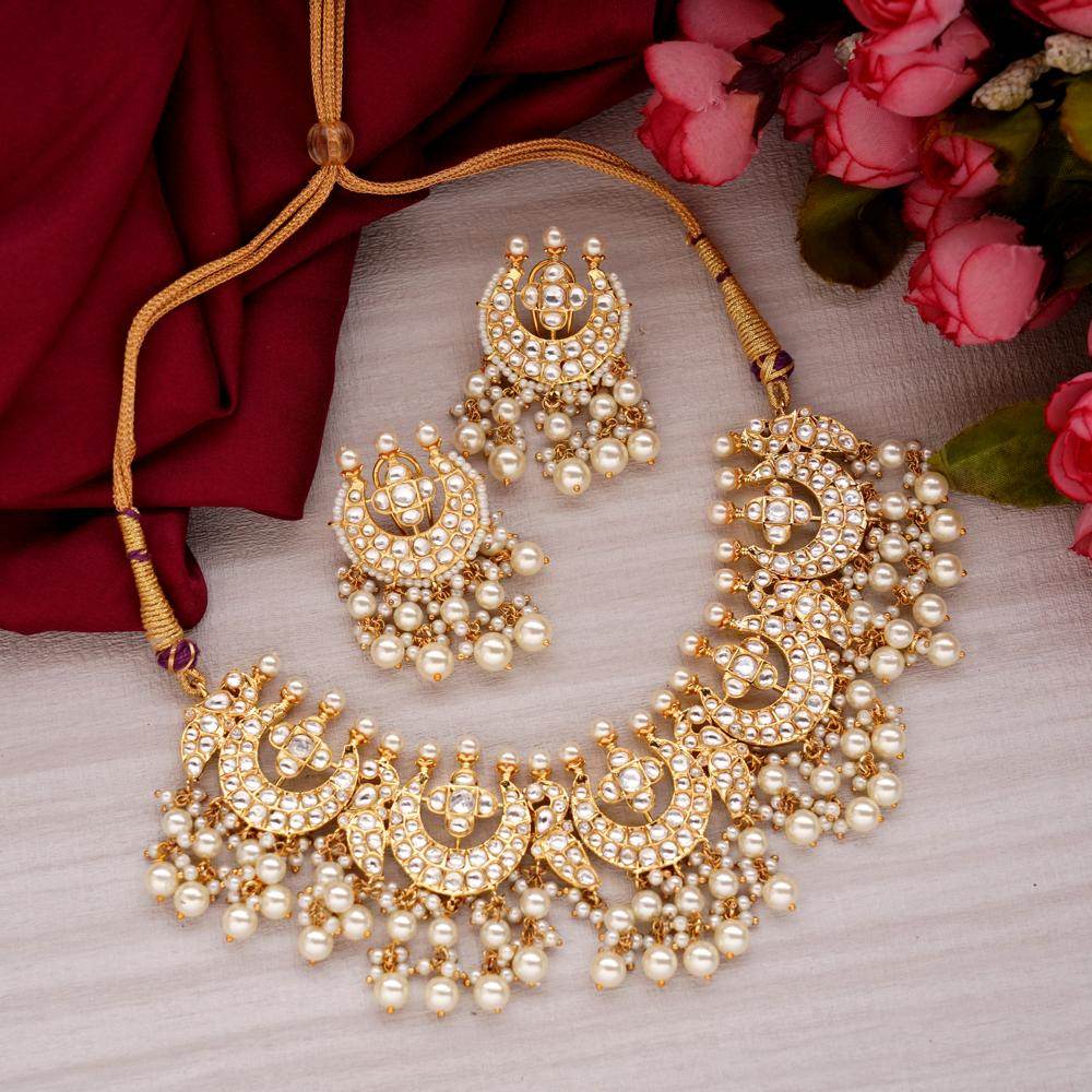 Royal Gold-Plated Kundan & Pearl Choker Necklace Set - Auraa Trends