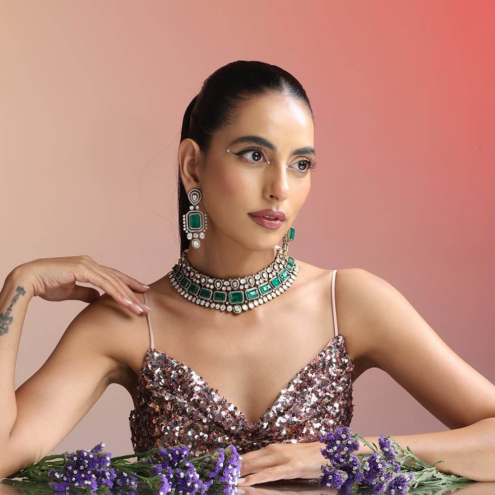 Royal Green Emerald Kundan Choker Set with Long Earrings – Traditional Indian Bridal Jewelry - Auraa Trends
