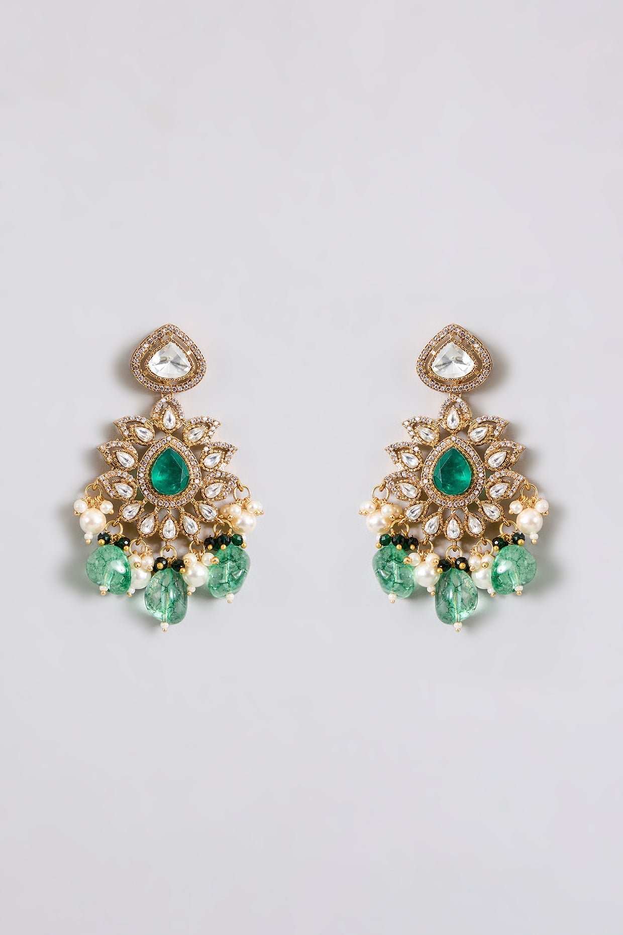 Royal Green Kundan Emerald Drop Bridal Necklace Set - Auraa Trends - Necklace - Traditional choker set Antique gold jewelry