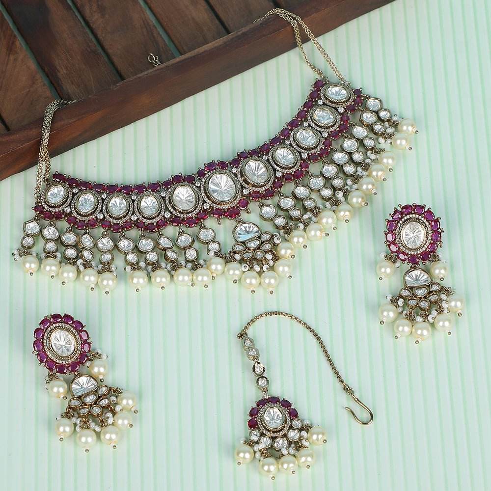 Royal Kundan & Pearl Bridal Jewelry Set - Auraa Trends