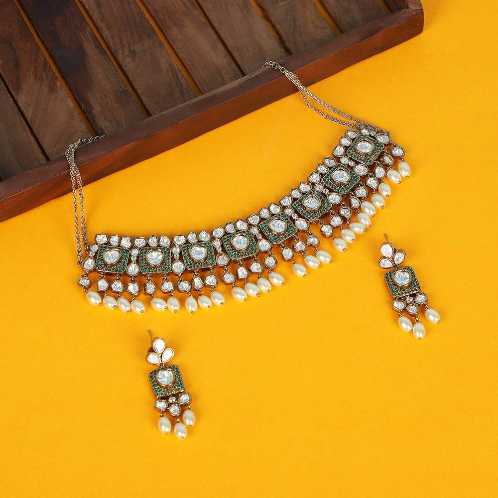 Royal Kundan Pearl Choker Necklace Set with Earrings - Auraa Trends