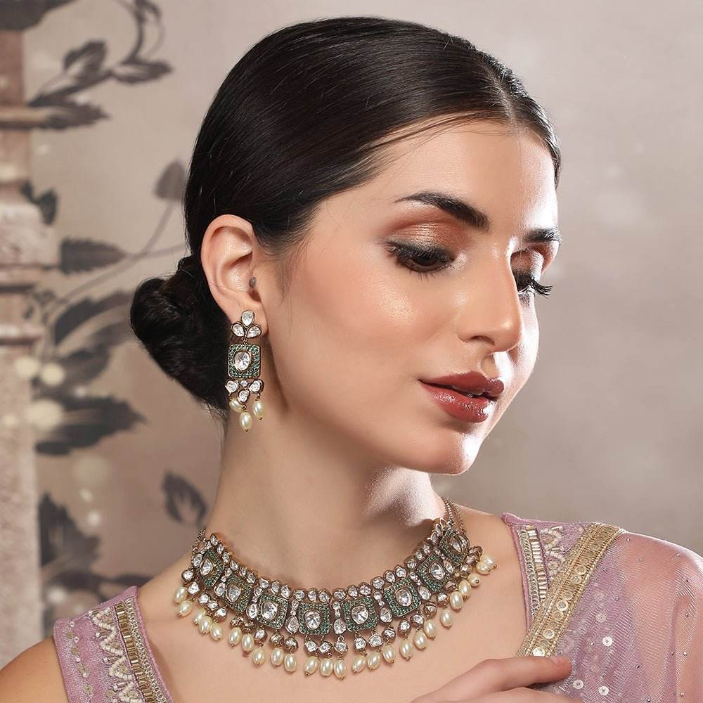 Royal Kundan Pearl Choker Necklace Set with Earrings - Auraa Trends